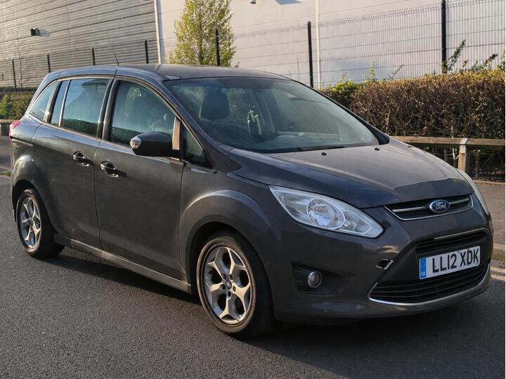 Ford Grand C-Max 1.6 TDCi Zetec Euro 5 5dr Ford Grand C-Max 1.6 TDCi Zetec Euro 5 5dr