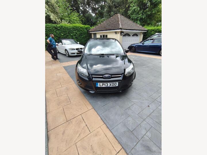 Ford Focus 1.0T EcoBoost Zetec Euro 5 (s/s) 5dr