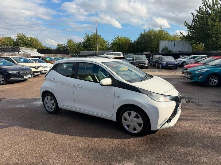 Toyota AYGO 1.0 VVT-i X-play Euro 6 5dr