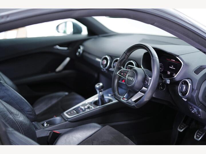 Audi TT 2.0 TDI Black Edition S Tronic Quattro Euro 6 (s/s) 3dr