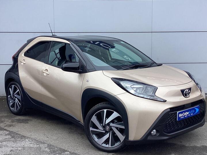 Toyota AYGO X 1.0 VVT-i Edge Euro 6 (s/s) 5dr Toyota AYGO X 1.0 VVT-i Edge Euro 6 (s/s) 5dr