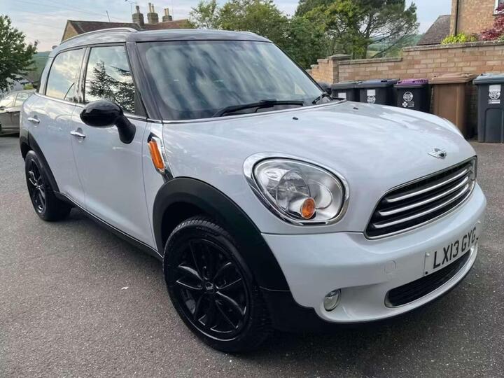 MINI COUNTRYMAN 1.6 Cooper Auto Euro 5 5dr