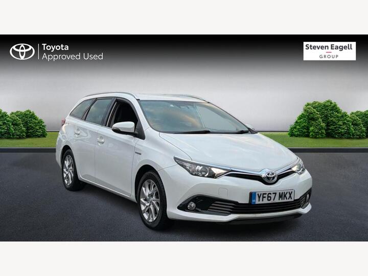 Toyota Auris 1.8 VVT-h Icon Tech Touring Sports CVT Euro 6 (s/s) 5dr Toyota Auris 1.8 VVT-h Icon Tech Touring Sports CVT Euro 6 (s/s) 5dr