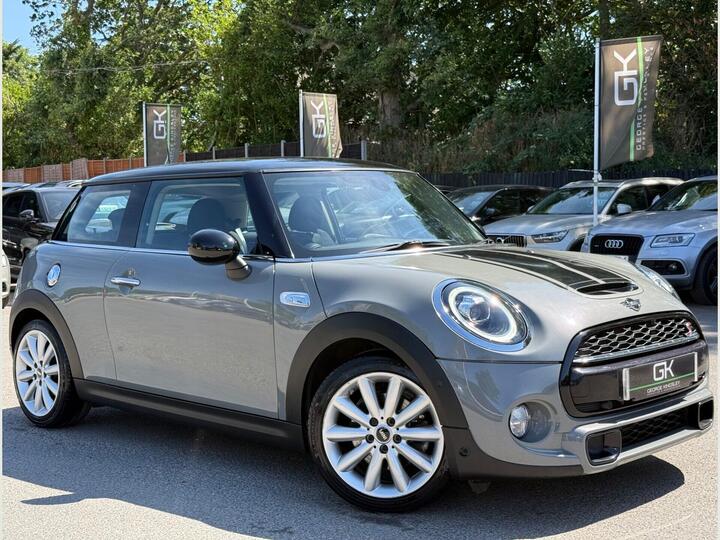 MINI Hatch 2.0 Cooper S Classic Steptronic Euro 6 (s/s) 3dr