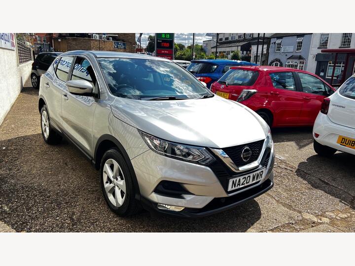 Nissan Qashqai 1.3 DIG-T Acenta Premium Euro 6 (s/s) 5dr