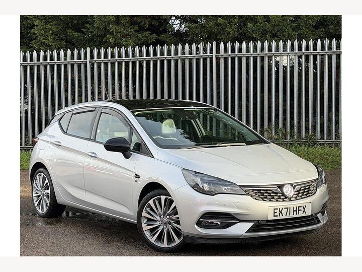 Vauxhall Astra 1.2 Turbo Griffin Edition Euro 6 (s/s) 5dr Vauxhall Astra 1.2 Turbo Griffin Edition Euro 6 (s/s) 5dr