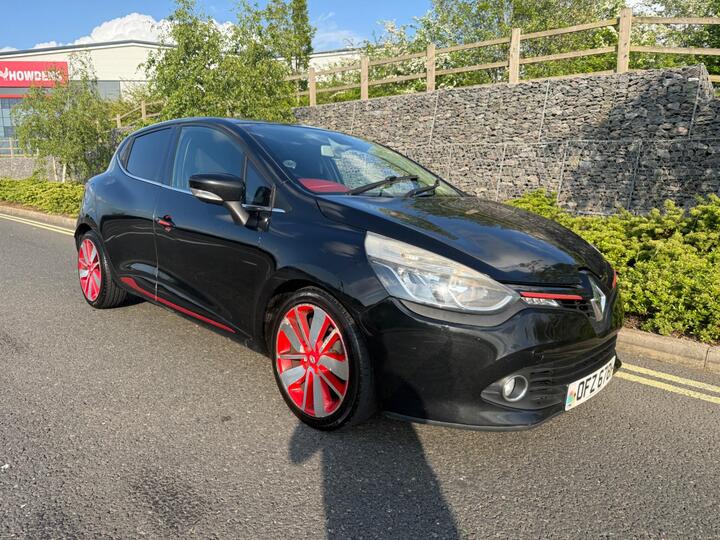 Renault Clio 1.5 DCi Dynamique S MediaNav Euro 5 (s/s) 5dr Renault Clio 1.5 DCi Dynamique S MediaNav Euro 5 (s/s) 5dr