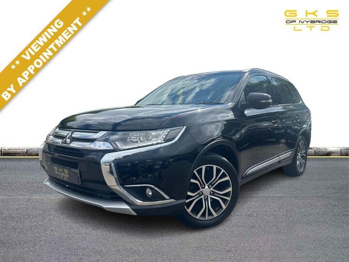 Mitsubishi OUTLANDER 2.2 DI-D GX3 4WD Euro 6 (s/s) 5dr Mitsubishi OUTLANDER 2.2 DI-D GX3 4WD Euro 6 (s/s) 5dr