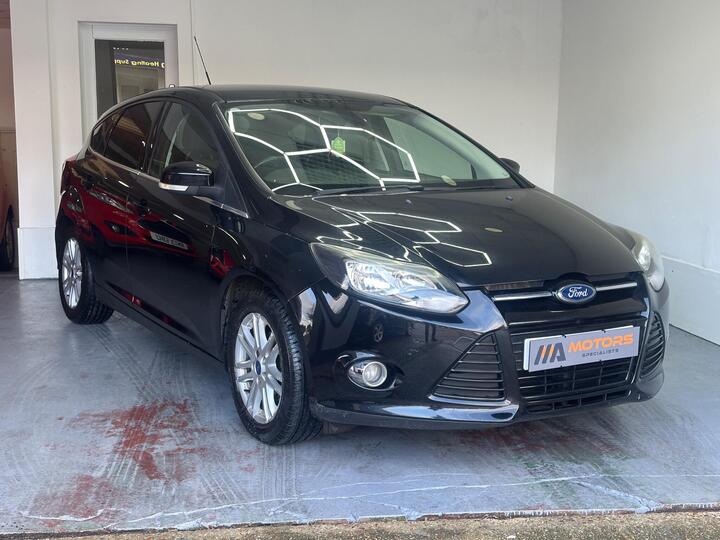 Ford Focus 1.0T EcoBoost Titanium Euro 5 (s/s) 5dr