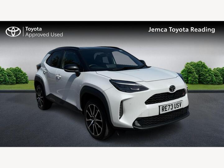 Toyota Yaris Cross 1.5 VVT-h GR SPORT E-CVT Euro 6 (s/s) 5dr Toyota Yaris Cross 1.5 VVT-h GR SPORT E-CVT Euro 6 (s/s) 5dr