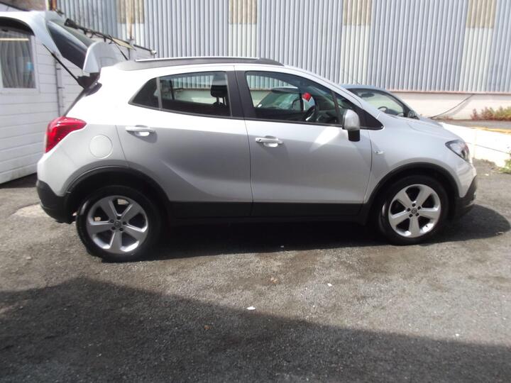 Vauxhall Mokka 1.6 Exclusiv 2WD Euro 5 (s/s) 5dr