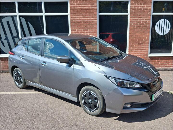 Nissan LEAF 39kWh Acenta Auto 5dr