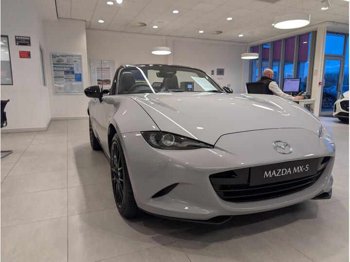 Mazda MX-5 2.0 SKYACTIV-G Homura Roadster Euro 6 (s/s) 2dr