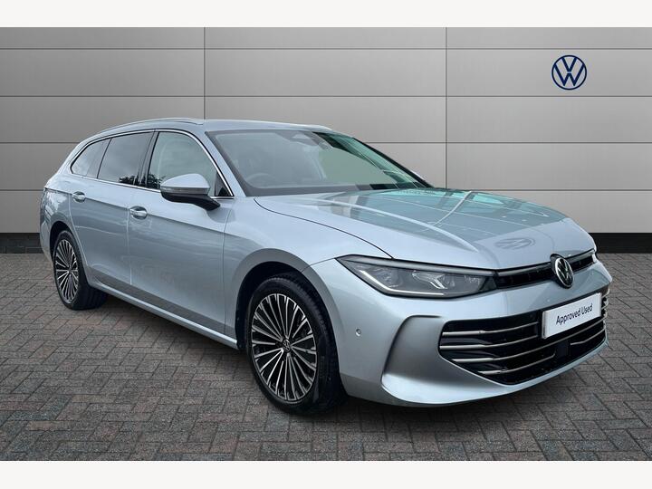 Volkswagen Passat 1.5 ETSI MHEV Elegance DSG Euro 6 (s/s) 5dr