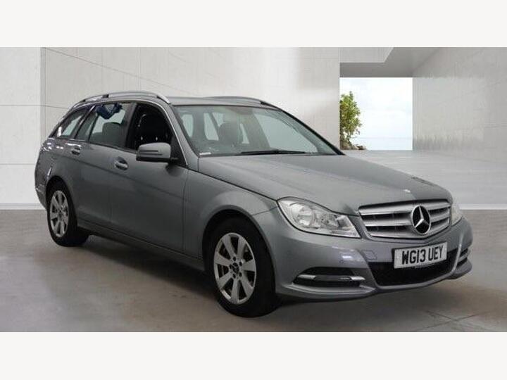 Mercedes-Benz C Class 2.1 C220 CDI BlueEfficiency Executive SE G-Tronic+ Euro 5 (s/s) 5dr
