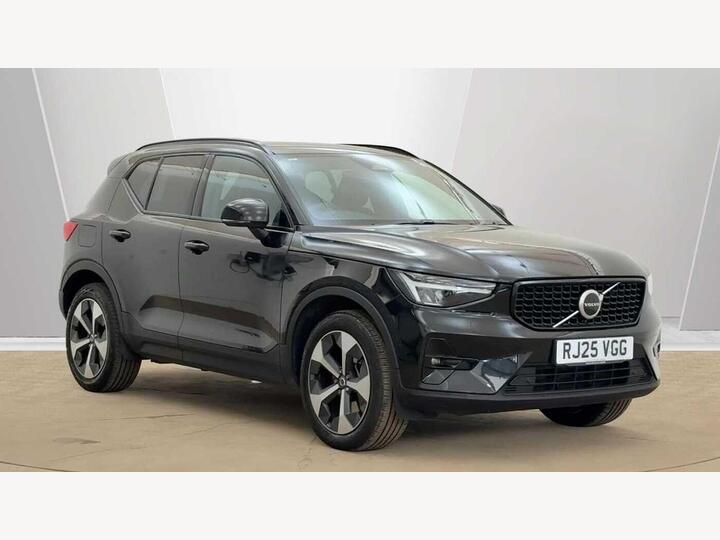 Volvo XC40 2.0 B4 MHEV Plus Dark DCT Auto Euro 6 (s/s) 5dr