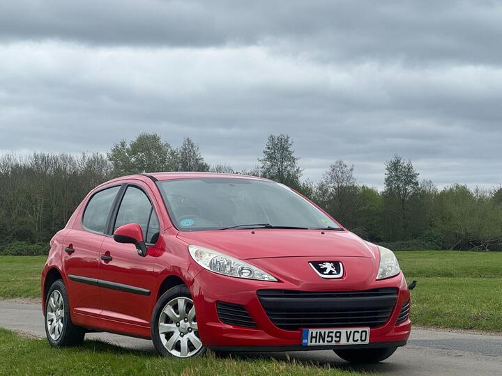 Peugeot 207 1.4 Urban Euro 5 5dr Peugeot 207 1.4 Urban Euro 5 5dr