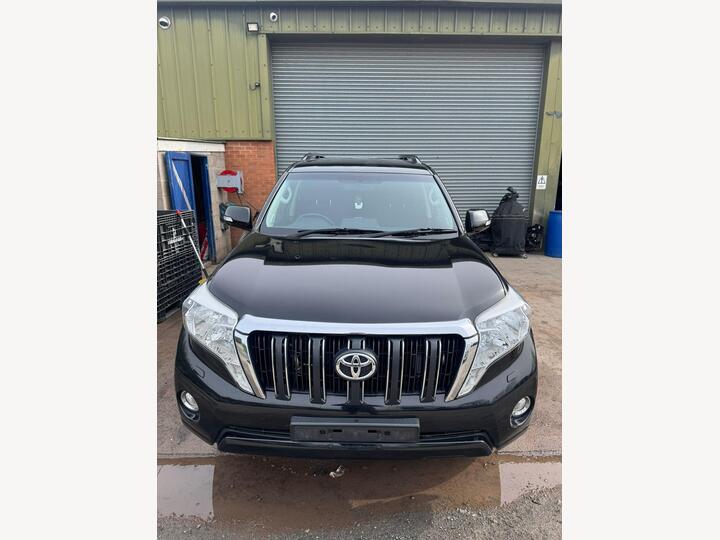 Toyota Land Cruiser 2.8D Active Auto 4WD Euro 6 5dr (7 Seats) Toyota Land Cruiser 2.8D Active Auto 4WD Euro 6 5dr (7 Seats)