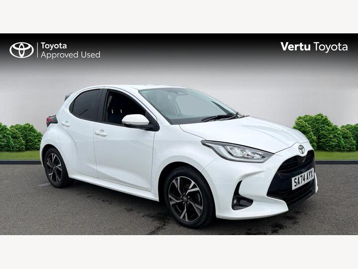 Toyota Yaris 1.5 VVT-h Design E-CVT Euro 6 (s/s) 5dr