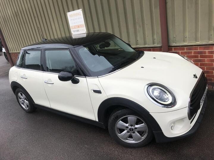 MINI Hatch 1.5 Cooper Classic Euro 6 (s/s) 5dr