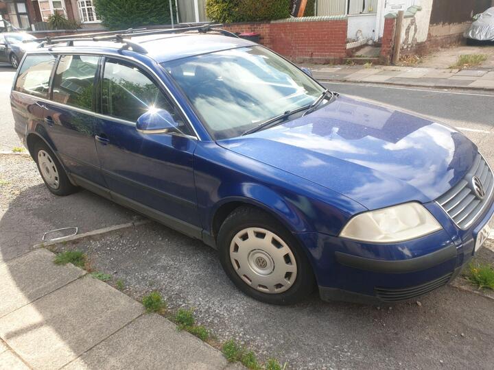 Volkswagen Passat 1.9 TDI PD S 5dr