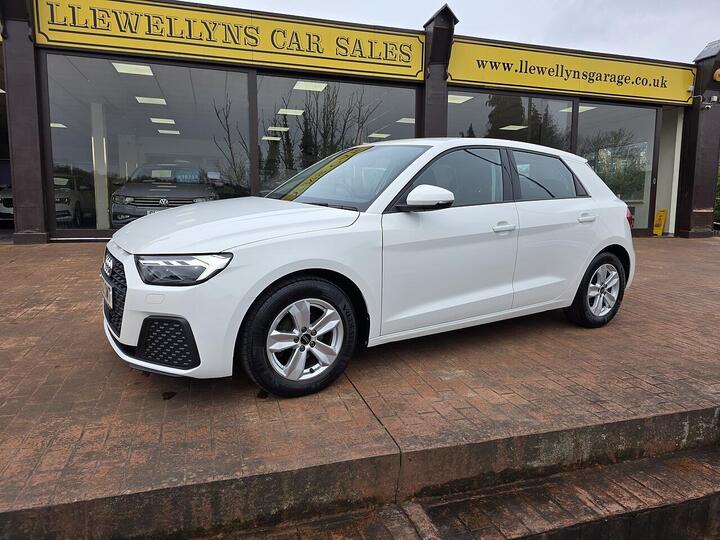 Audi A1 1.0 TFSI 25 Technik Sportback Euro 6 (s/s) 5dr