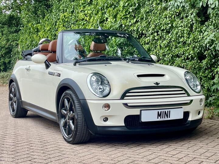 MINI Convertible 1.6 Cooper Sidewalk CVT Euro 4 2dr
