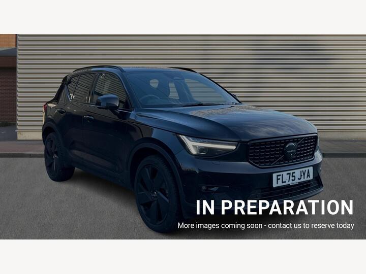 Volvo XC40 2.0 B4 MHEV Ultra Black Edition DCT Auto Euro 6 (s/s) 5dr