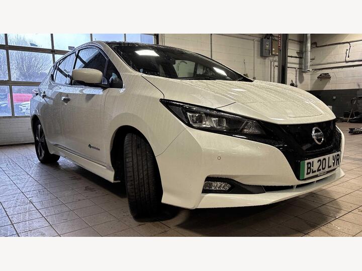 Nissan Leaf 40kWh Tekna Auto 5dr Nissan Leaf 40kWh Tekna Auto 5dr