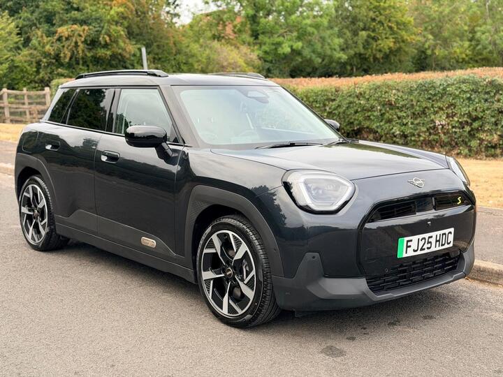 MINI Aceman SE 54.2kWh Classic Auto 5dr