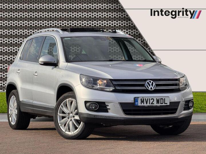 Volkswagen TIGUAN 2.0 TDI BlueMotion Tech SE DSG 4WD Euro 5 (s/s) 5dr