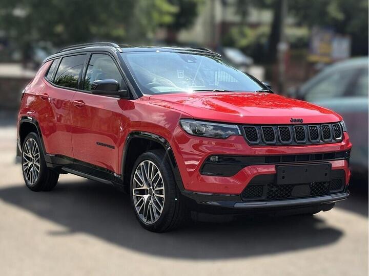 Jeep Compass 1.5 T4 E-Hybrid MHEV Summit DCT FWD Euro 6 (s/s) 5dr Jeep Compass 1.5 T4 E-Hybrid MHEV Summit DCT FWD Euro 6 (s/s) 5dr