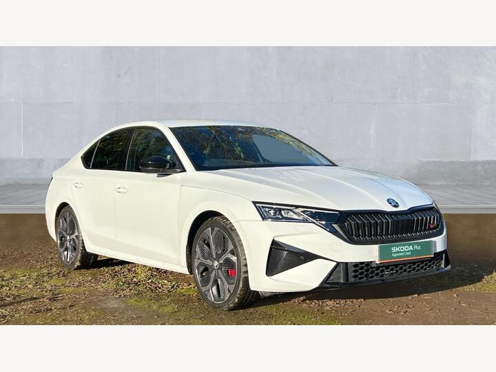 Skoda Octavia 2.0 TSI VRS DSG Euro 6 (s/s) 5dr Skoda Octavia 2.0 TSI VRS DSG Euro 6 (s/s) 5dr