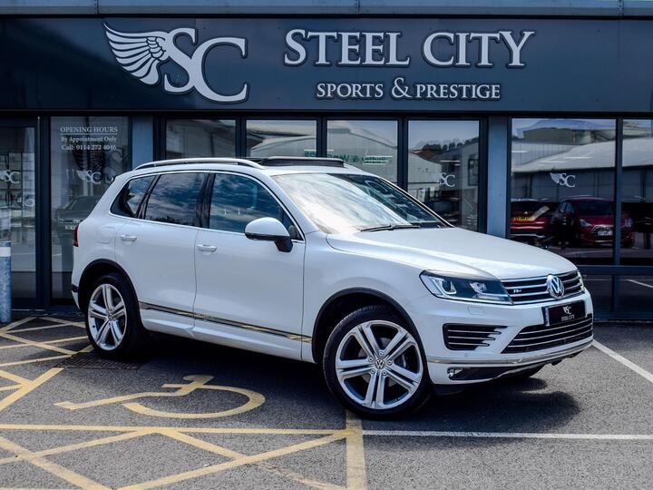 Volkswagen Touareg 3.0 TDI V6 BlueMotion Tech R-Line Plus Tiptronic 4WD Euro 6 (s/s) 5dr