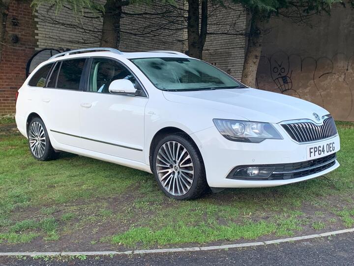 Skoda Superb 2.0 TDI Laurin & Klement DSG Euro 5 (s/s) 5dr