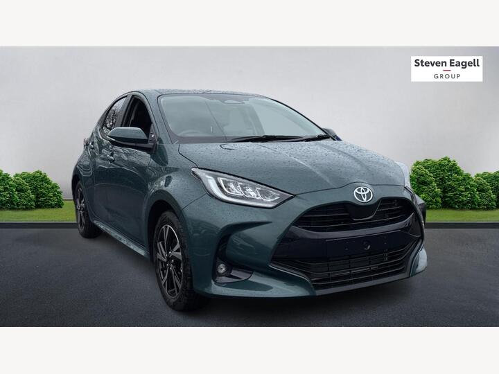 Toyota Yaris 1.5 VVT-h Design E-CVT Euro 6 (s/s) 5dr