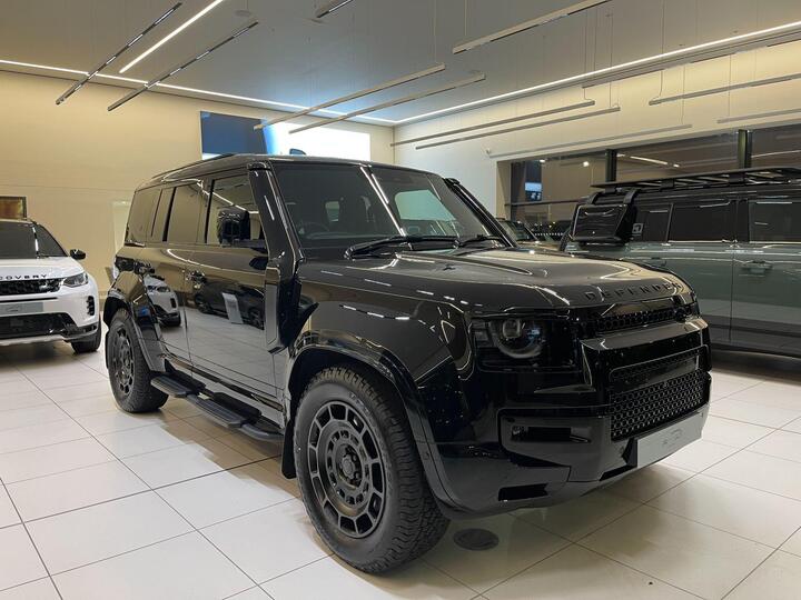 Land Rover Defender 110 4.4 P635 V8 MHEV OCTA Black Auto 4WD Euro 6 (s/s) 5dr