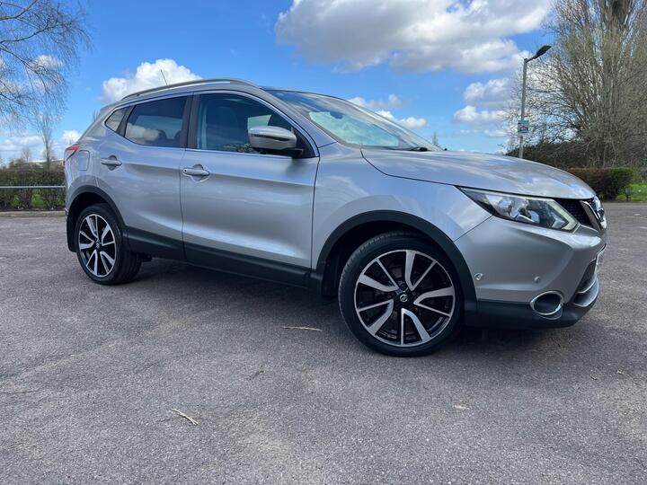 Nissan Qashqai 1.2 DIG-T Tekna XTRON 2WD Euro 6 (s/s) 5dr