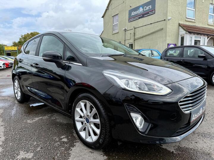 Ford Fiesta 1.0T EcoBoost Titanium Euro 6 (s/s) 5dr