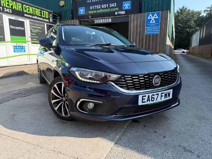 Fiat Tipo 1.4 MPI Lounge Euro 6 5dr