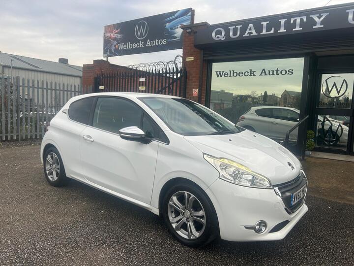 Peugeot 208 1.2 VTi Allure Euro 5 3dr