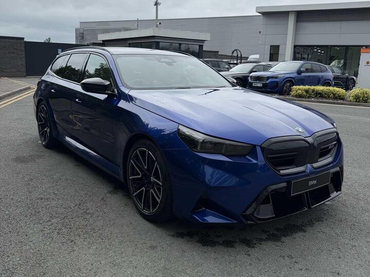BMW M5 4.4 22.1kWh Touring Steptronic XDrive Euro 6 (s/s) 5dr
