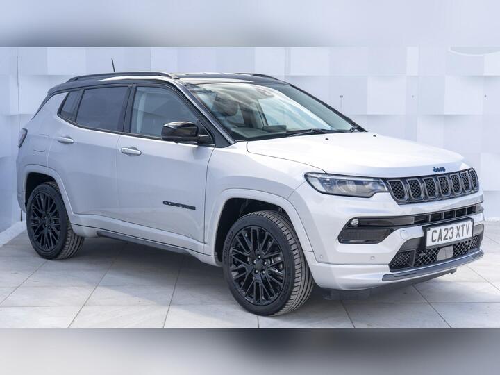 Jeep COMPASS 1.3 GSE T4 11.4kWh S Auto 4xe Euro 6 (s/s) 5dr Jeep COMPASS 1.3 GSE T4 11.4kWh S Auto 4xe Euro 6 (s/s) 5dr