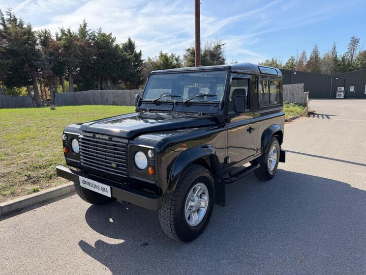 Land Rover Defender 90 2.5 TD5 County Station Wagon 3dr Diesel Manual (6 Seats) (282 G/km, 120 Bhp)