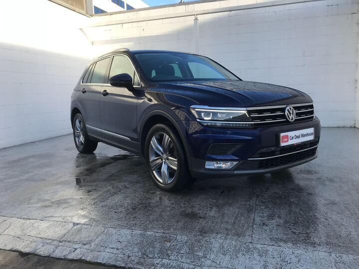 Volkswagen Tiguan 2.0 TDI BlueMotion Tech SEL DSG 4Motion Euro 6 (s/s) 5dr