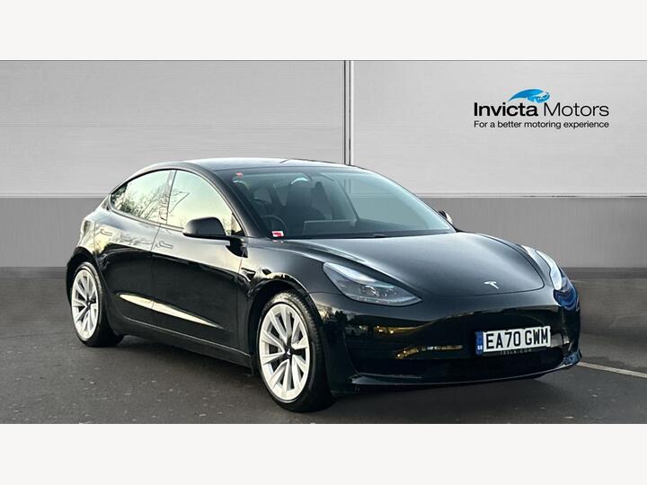 Tesla Model 3 Standard Range Plus Auto RWD 4dr