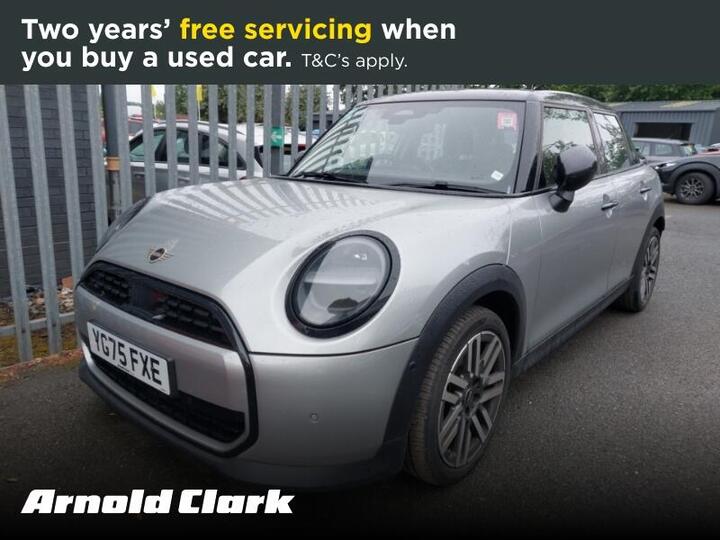 MINI Cooper 1.5C Classic Steptronic Euro 6 (s/s) 5dr