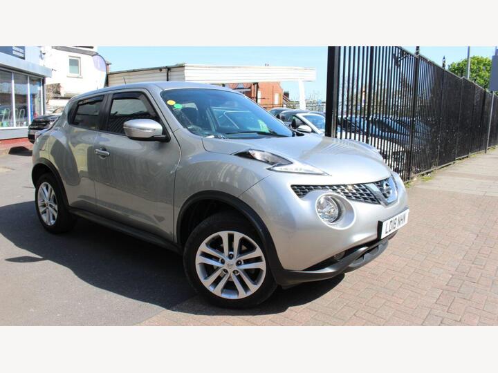 Nissan JUKE 1.6 N-Connecta XTRON Euro 6 5dr