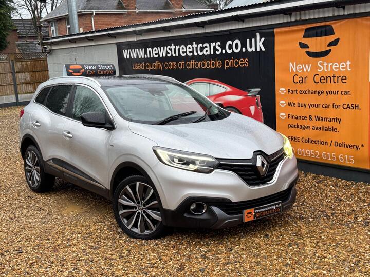 Renault Kadjar 1.2 TCe Signature Nav Euro 6 (s/s) 5dr Renault Kadjar 1.2 TCe Signature Nav Euro 6 (s/s) 5dr
