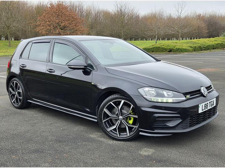 Volkswagen Golf 2.0 TDI R-Line DSG Euro 6 (s/s) 5dr Volkswagen Golf 2.0 TDI R-Line DSG Euro 6 (s/s) 5dr